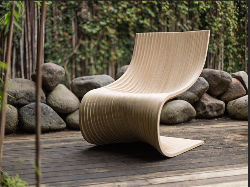 Uma Chair